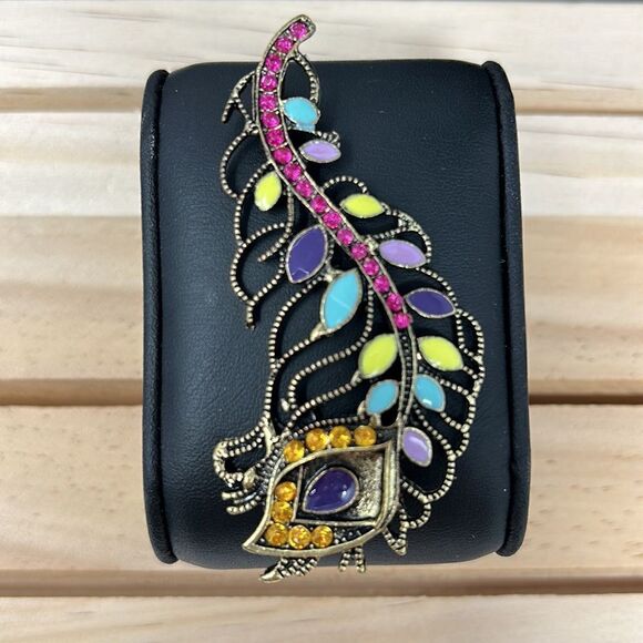 Jewelry - Colorful pendant 